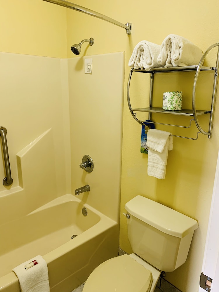 Days Inn by Wyndham Trumann AR 28/56