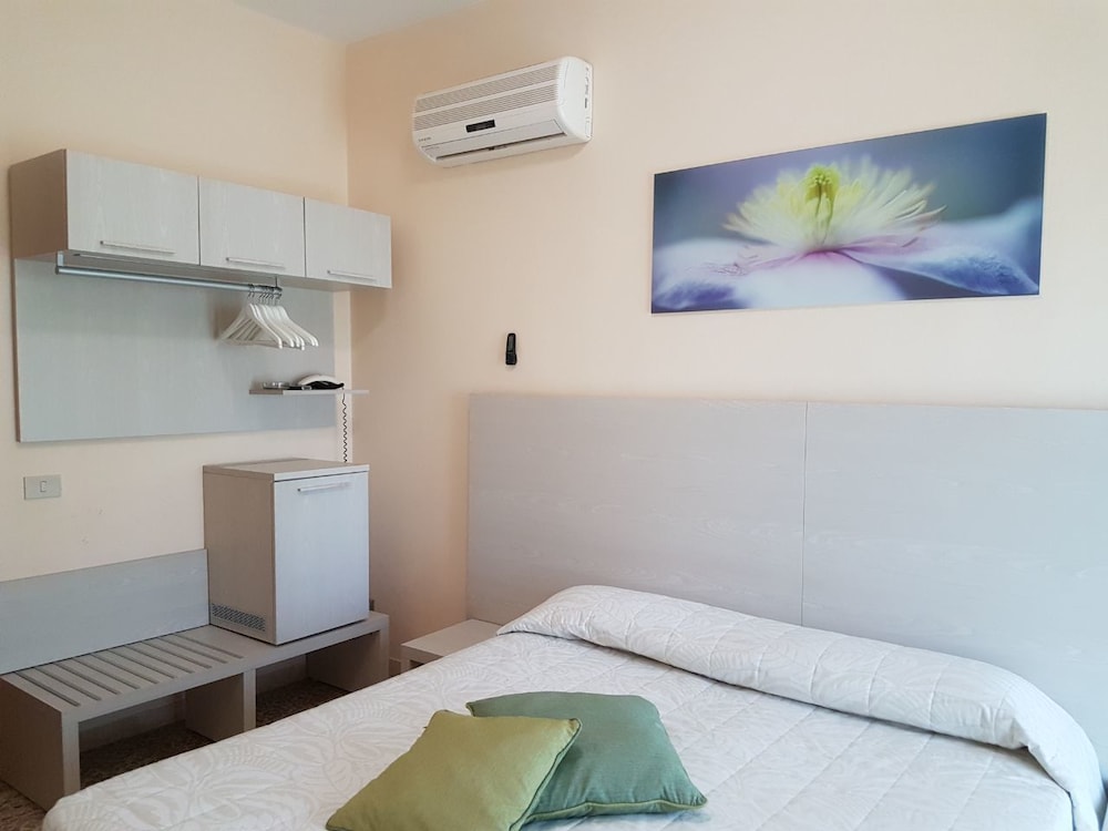 Hotel La Rosa Del Tirreno 10/40