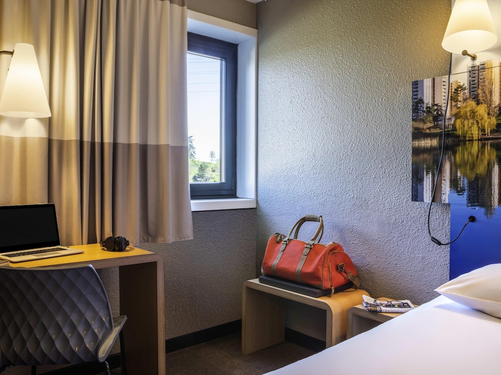 Ibis Creteil 34/68