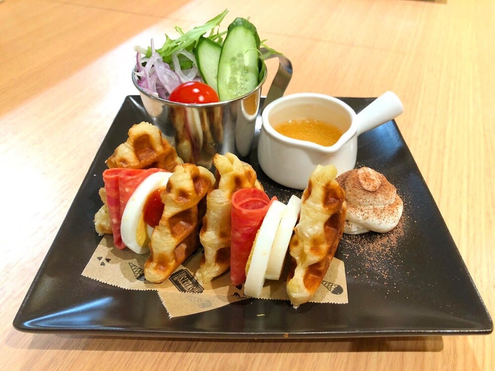 Y's Cabin Osaka Namba 32/36