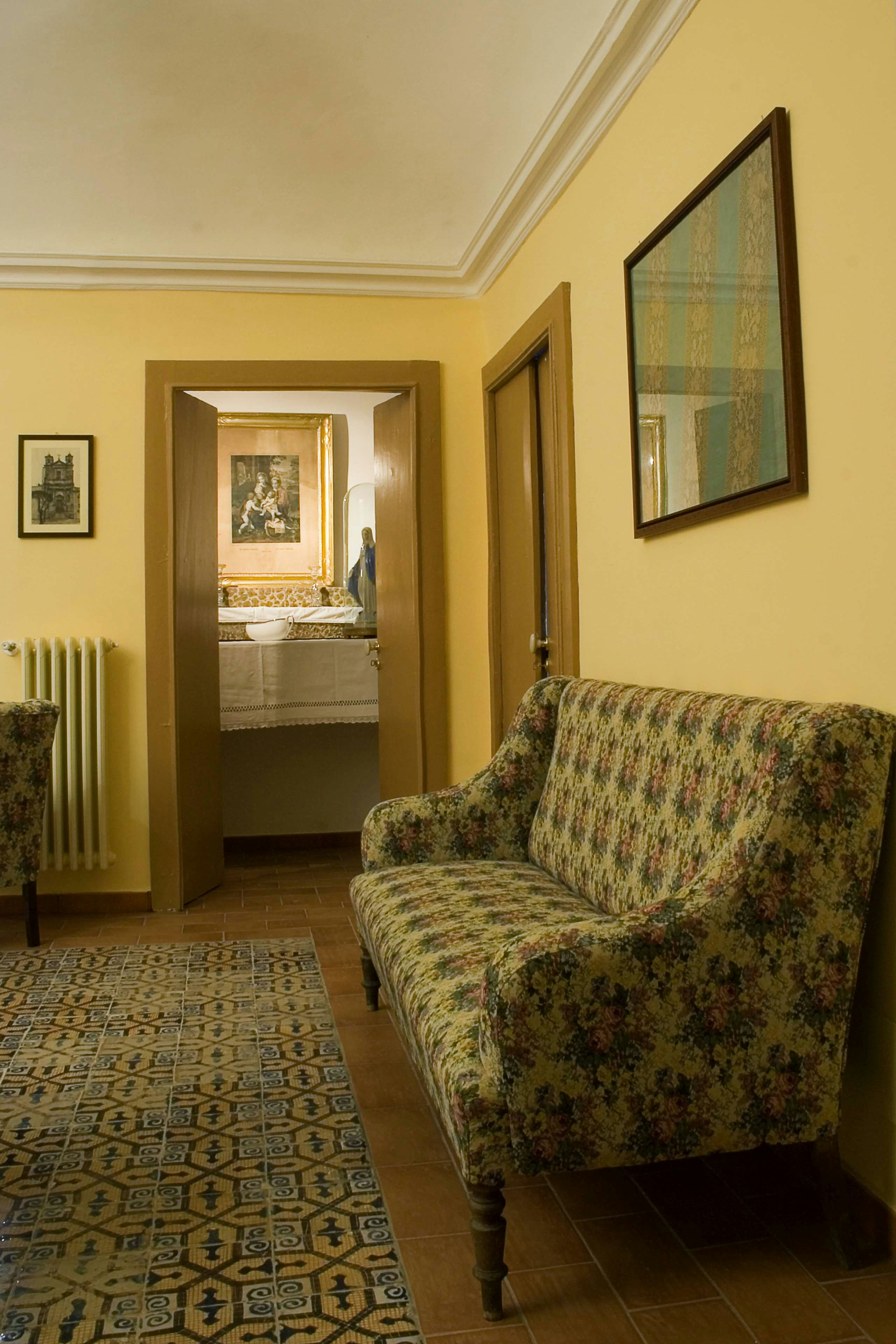VILLA TRIGONA 27/50