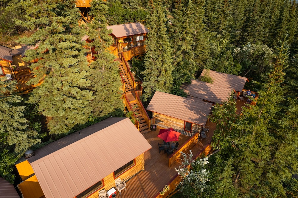 Denali Crow s Nest Cabins 42/48