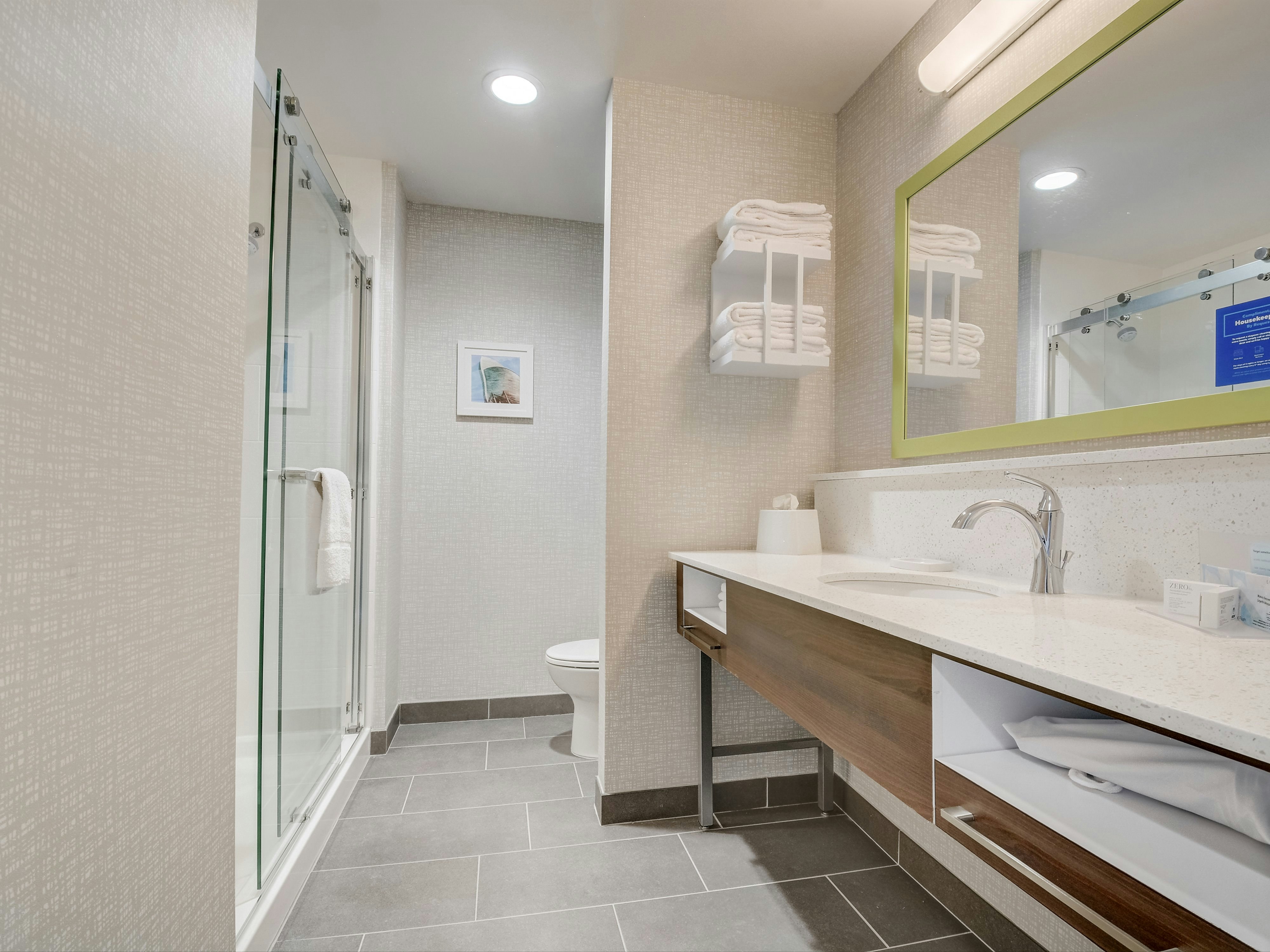 استوديو بسرير كينج لذوي الإعاقة، Hampton Inn and Suites Williamstown Ark Encounter 8/10