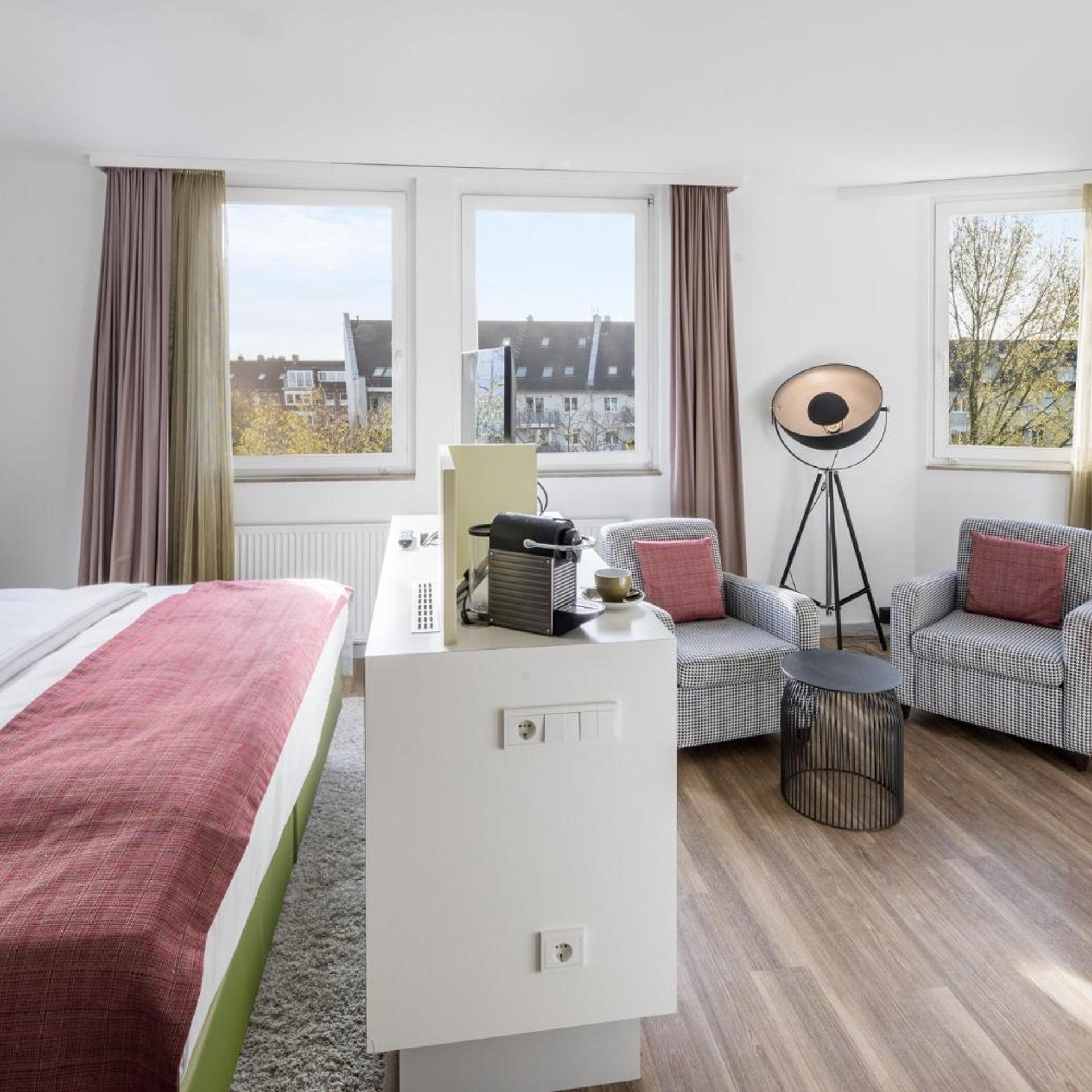 Executive, King Bed
