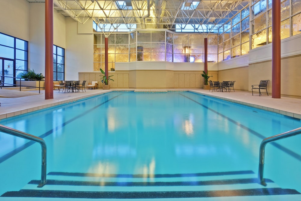 swimming pool spa