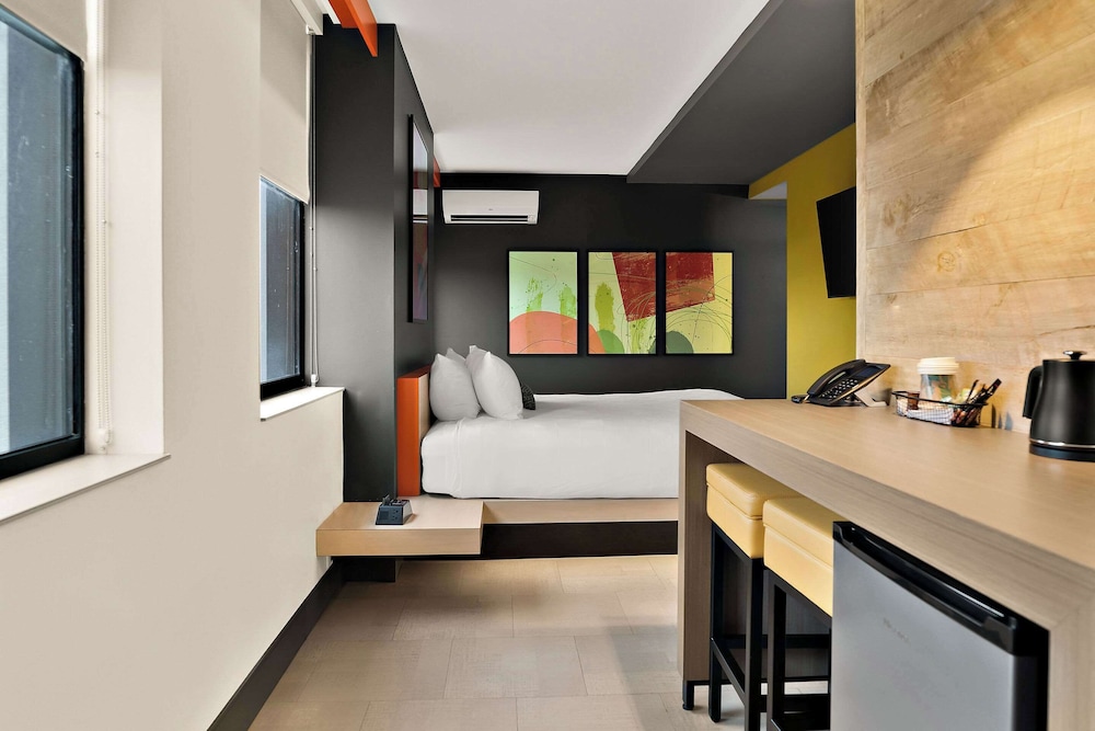 CityFlatsHotel - Port Huron, an Ascend Collection Hotel 21/40