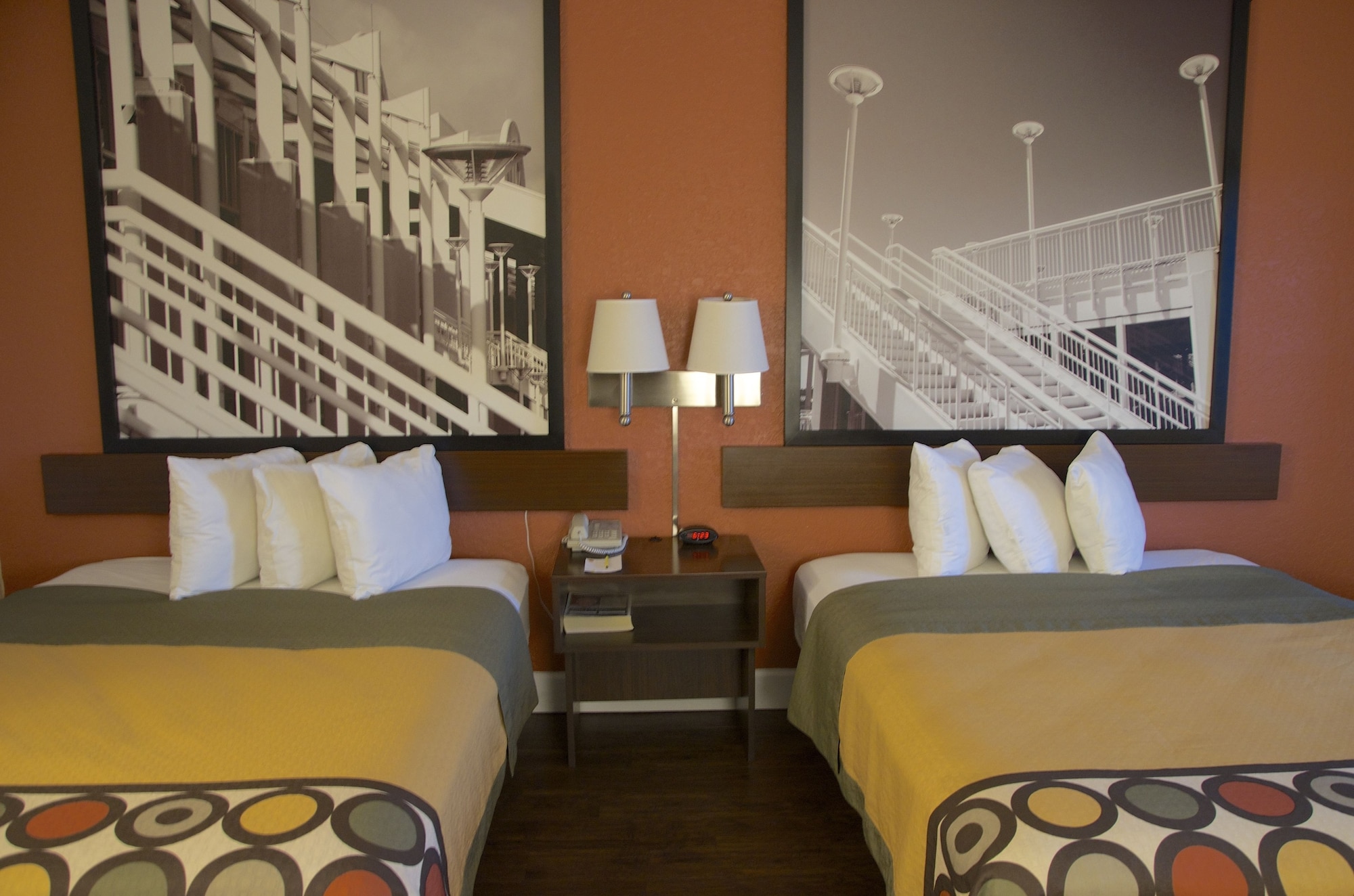 ROOM, 2 QUEEN BEDS