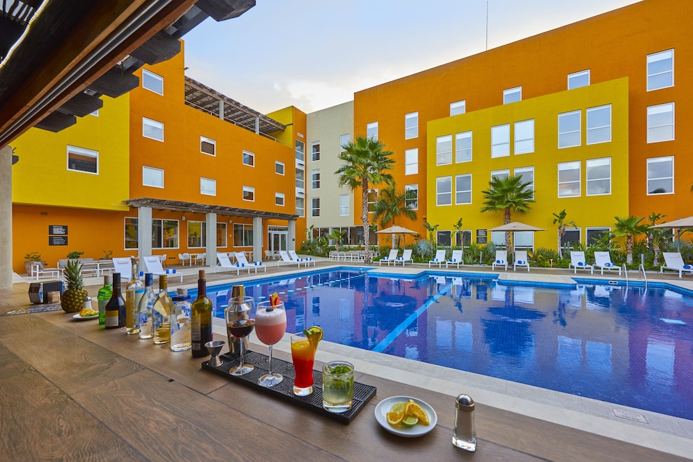 City Express Plus by Marriott Cabo San Lucas 65/69