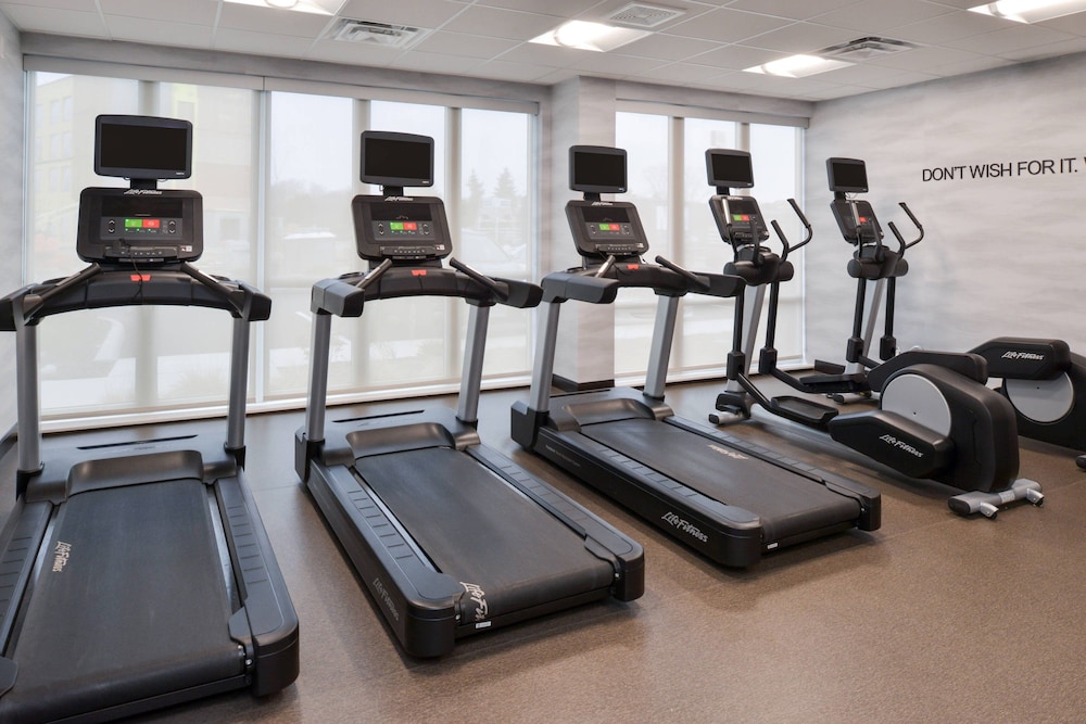 FAIRFIELD INN AND SUITES COLUMBUS GROVE CITY 25/49