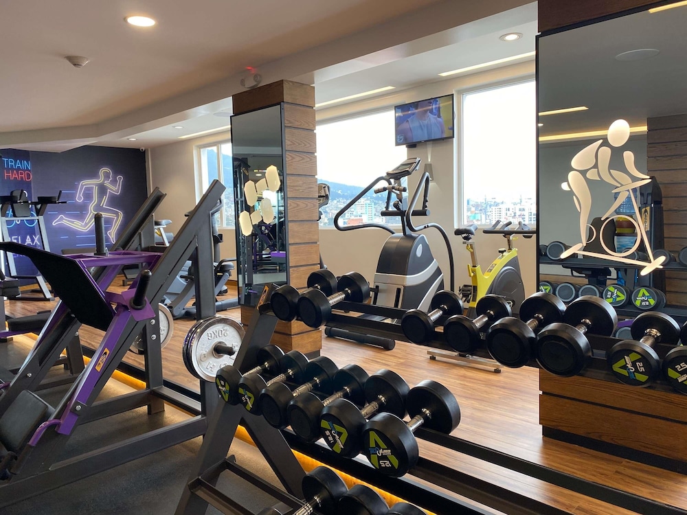 Mercure Alameda Quito 48/77