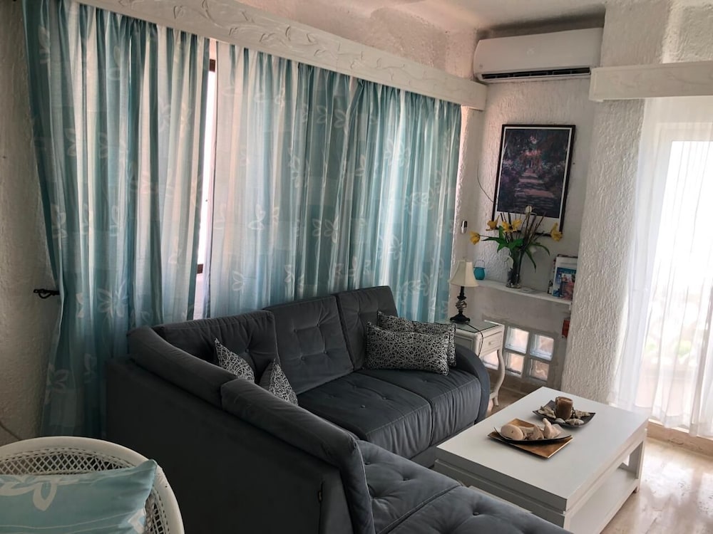 Cancun Plaza Condo 29/49