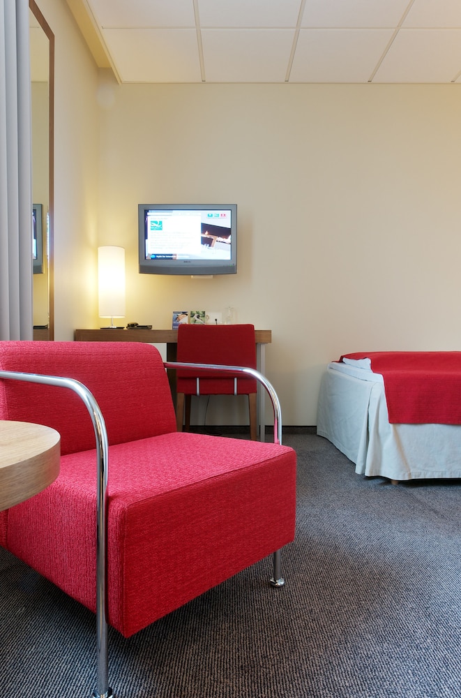 Quality Hotel Grand Kristiansund 30/38