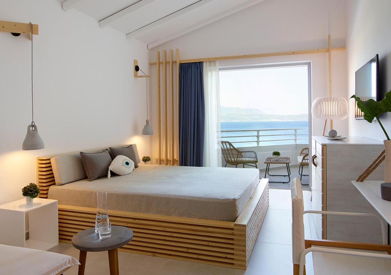 BUNGALOW SEA FRONT