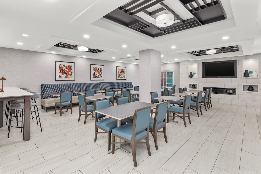 Holiday Inn Express Hotel And Suites Greenville I 85 Woodruff Rd 64/72