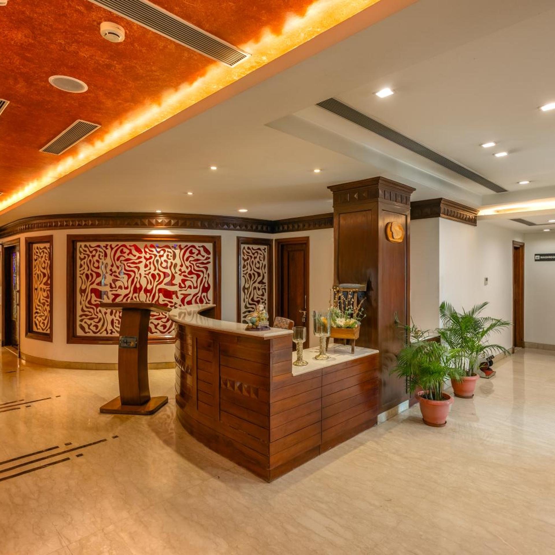 Hotel Saffron Leaf 5/50