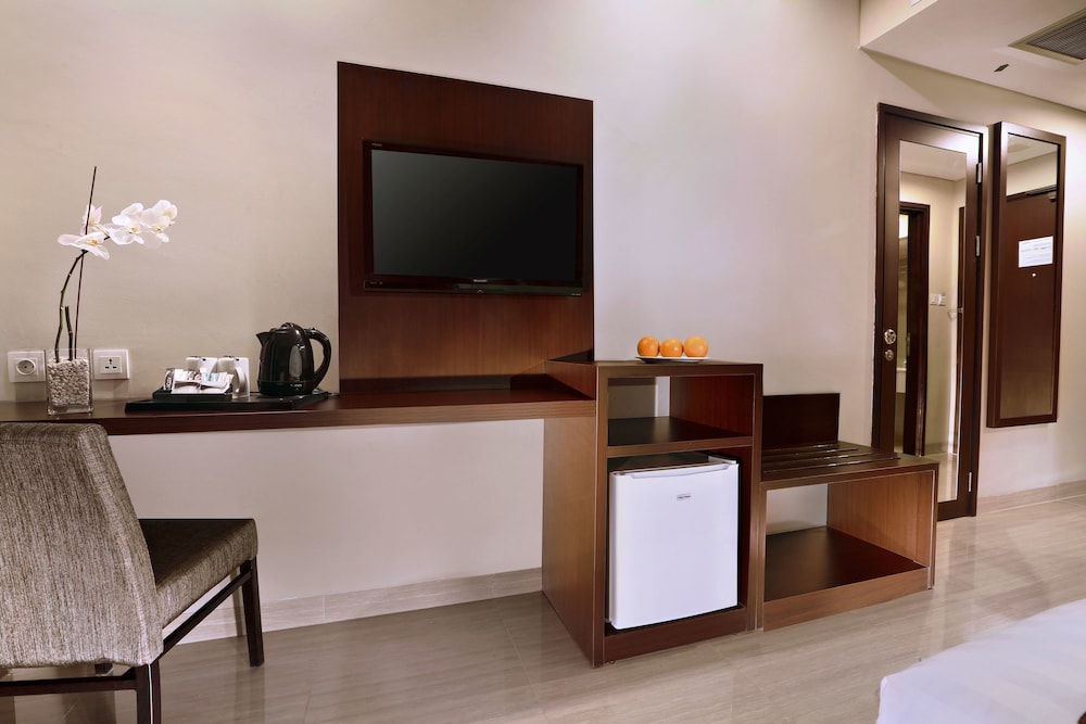 Aston Imperial Bekasi Hotel & Conference Center 48/53