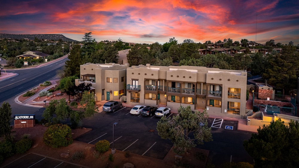 Southwest Inn at Sedona 10/72