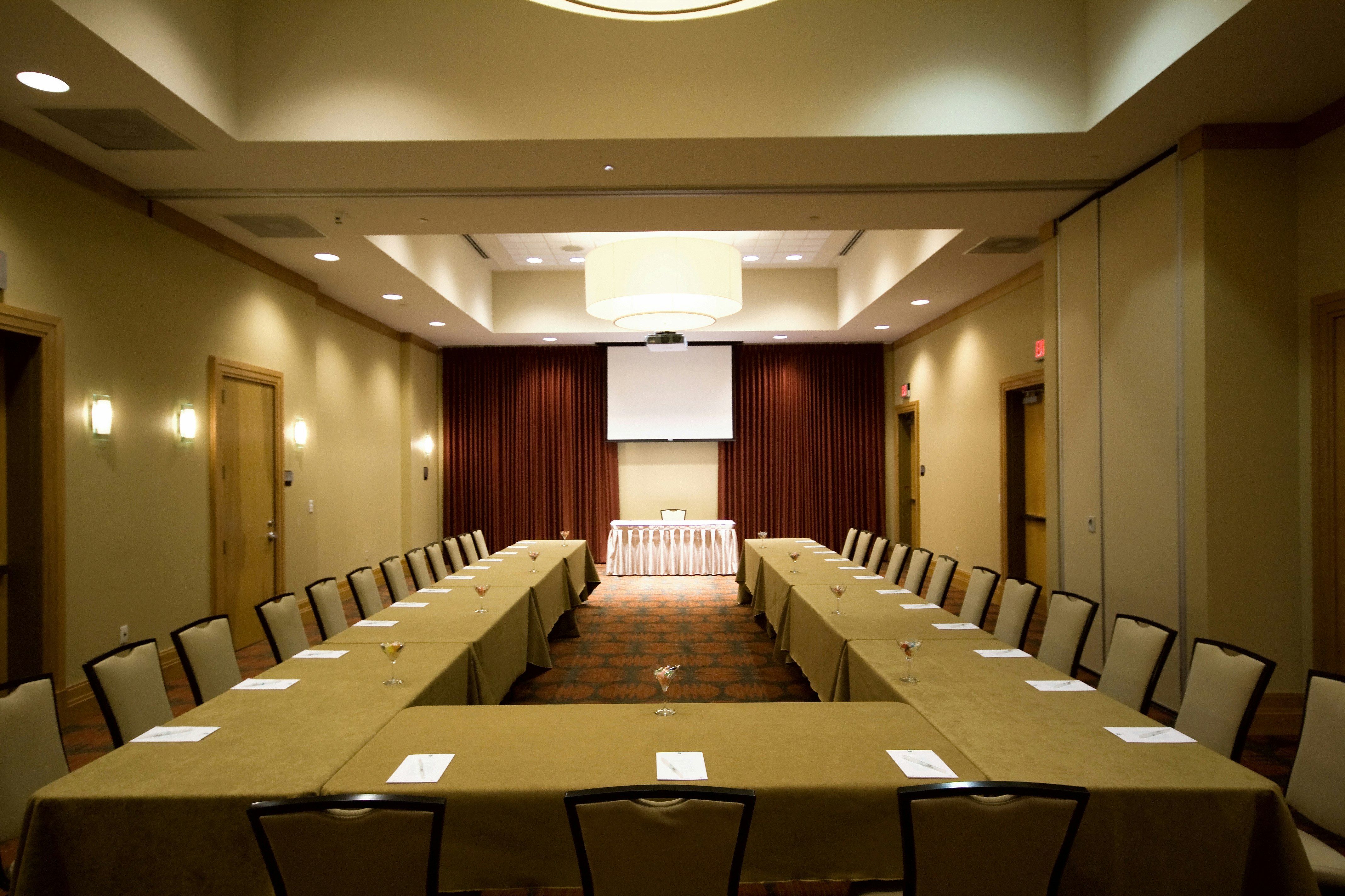 Embassy Suites by Hilton Houston Energy Corridor 52/63
