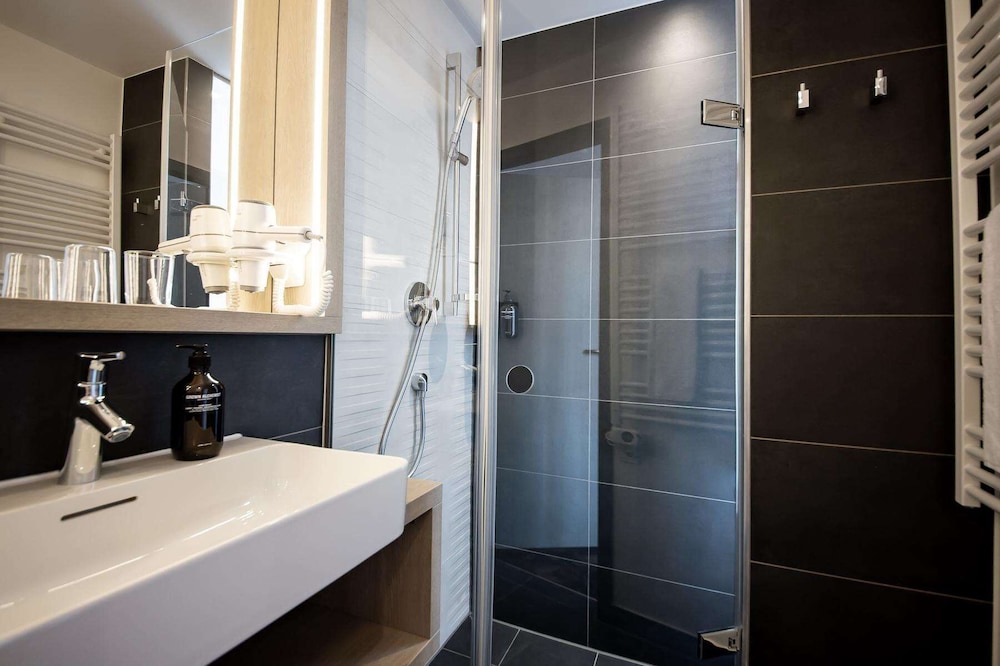 Boutique Hotel Atrium Munchen 61/64