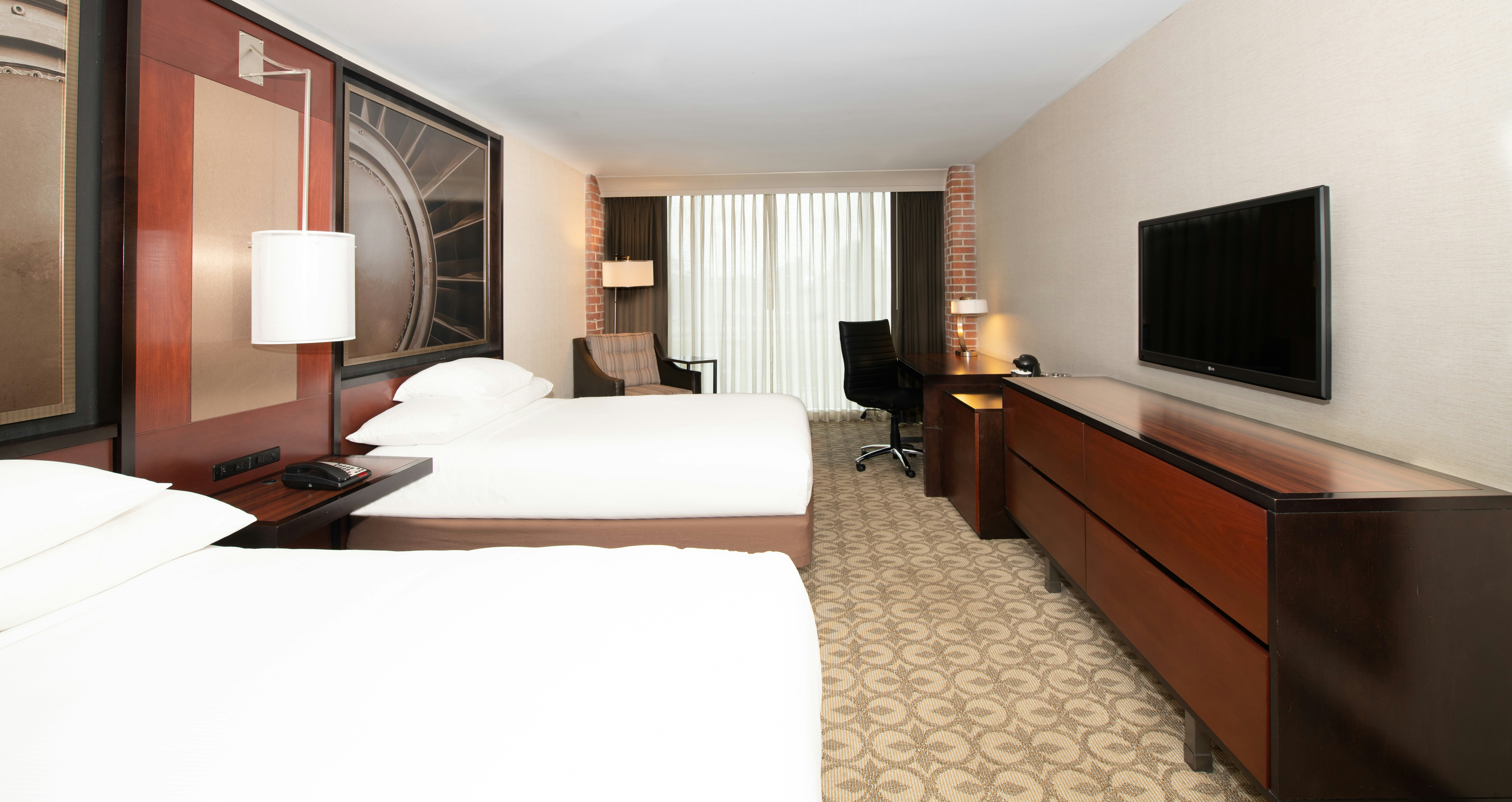 ROOM, 2 DOUBLE BEDS