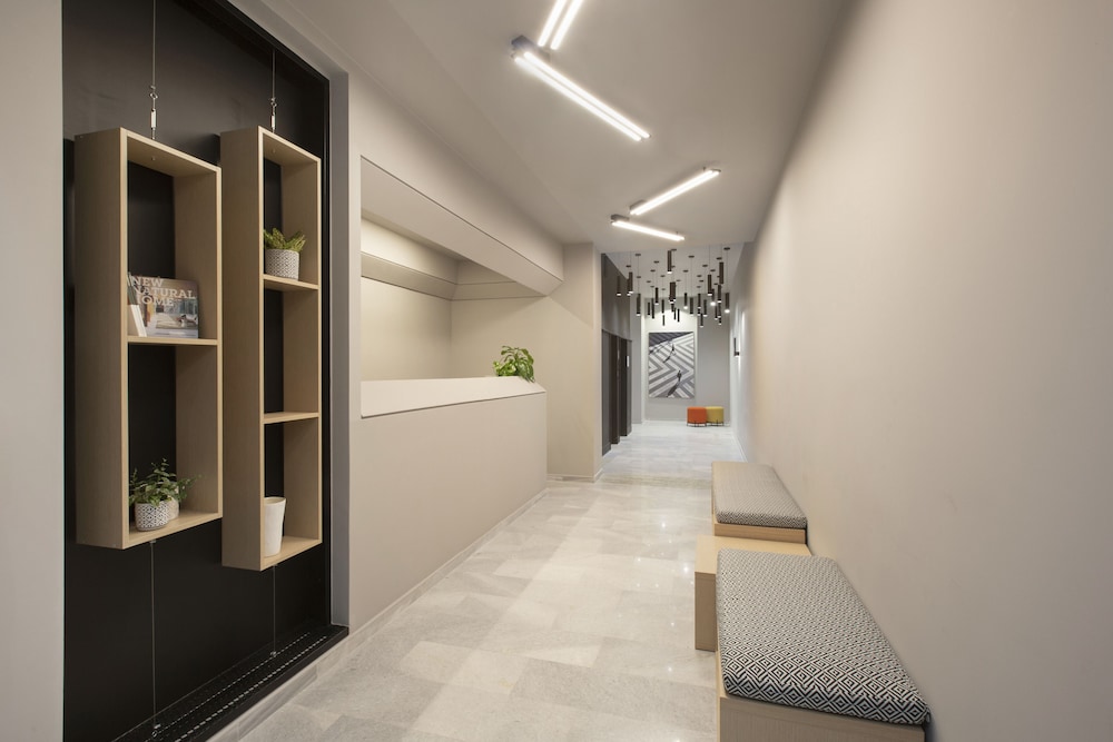 Thisean Modern Suites 9/50