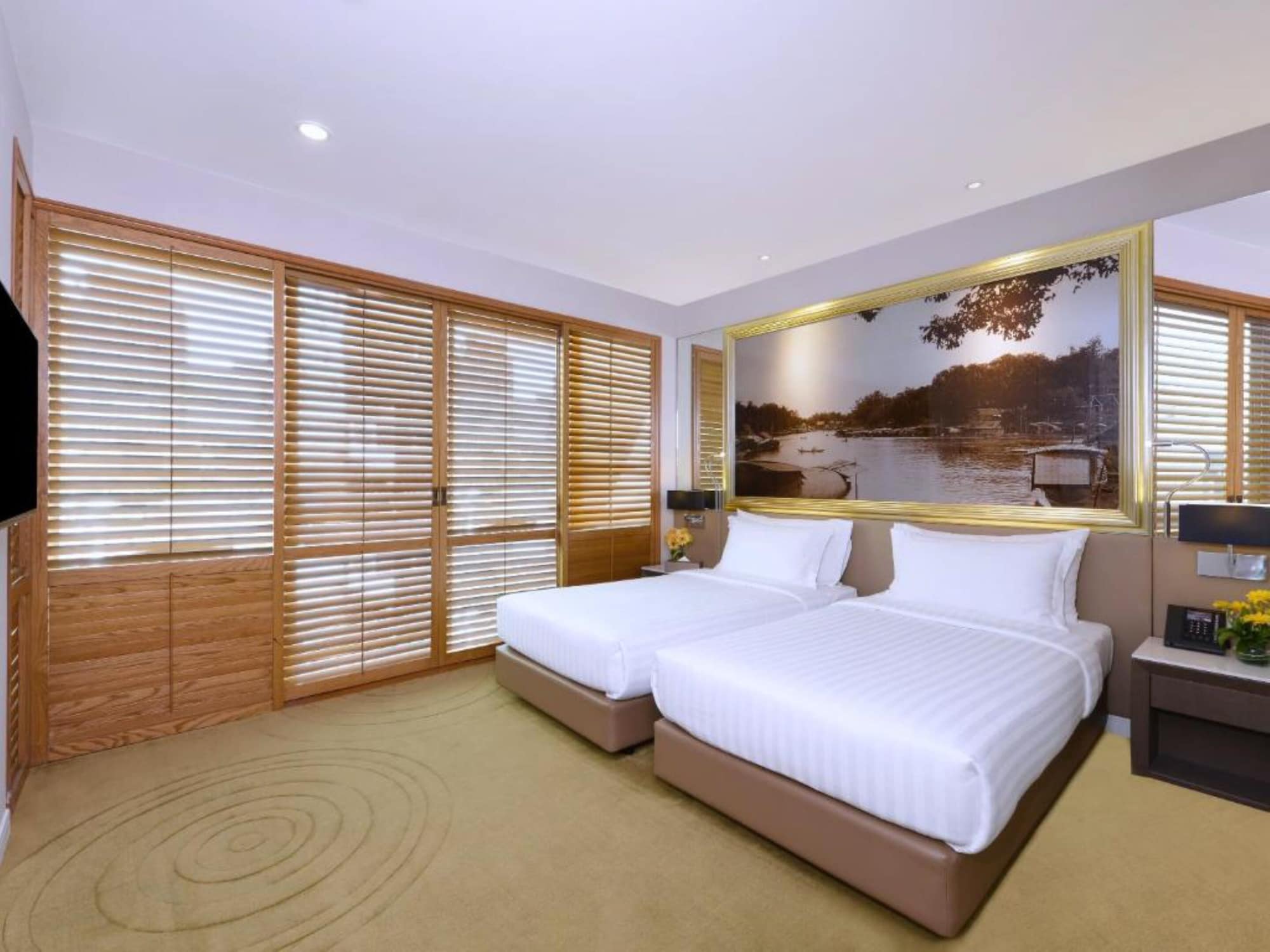 2 Bedroom Balcony Suite