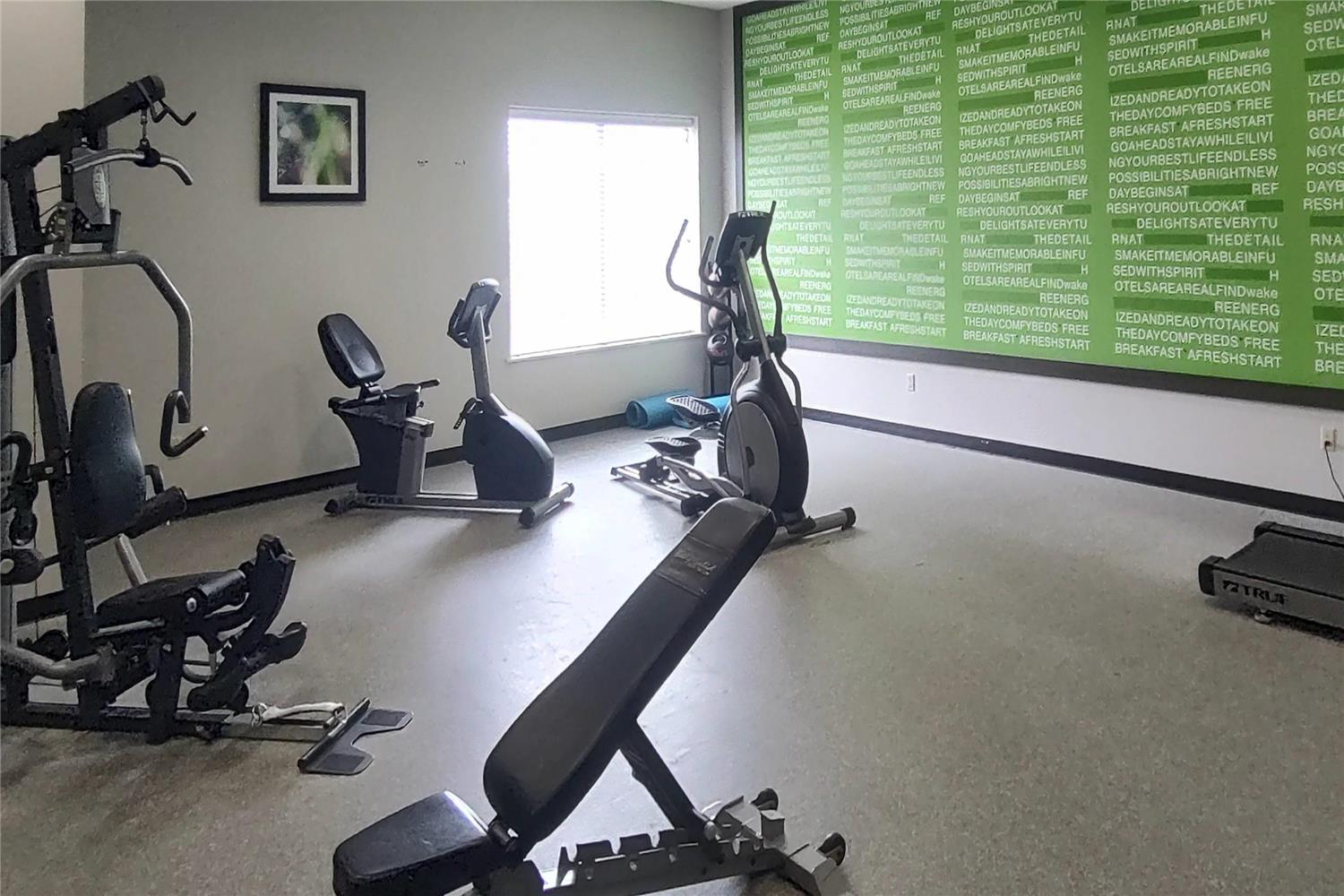 Comfort Inn & Suites Claremore 15/22