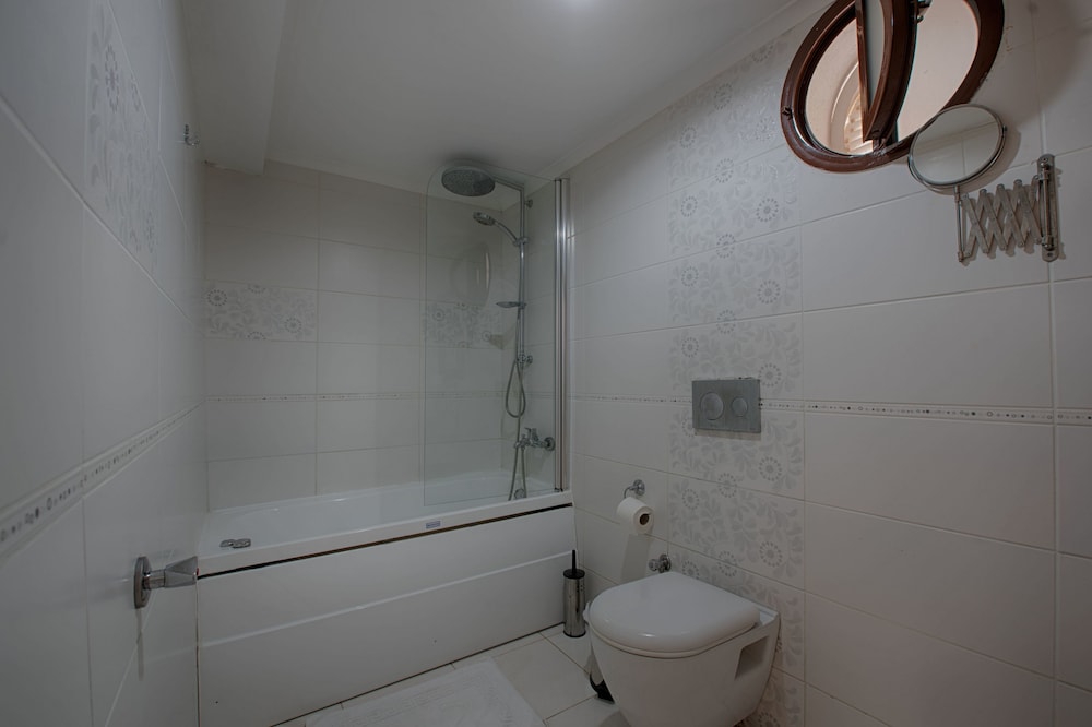 S3 HOTELS ORANGE 23/68