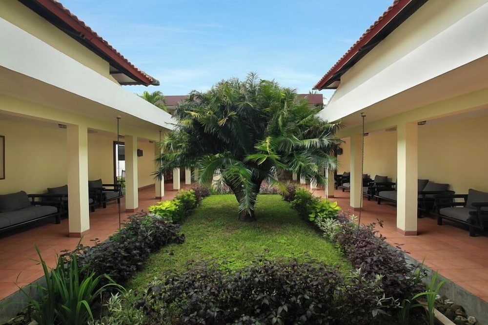 Mercure Manado Tateli Resort And Convention 42/50