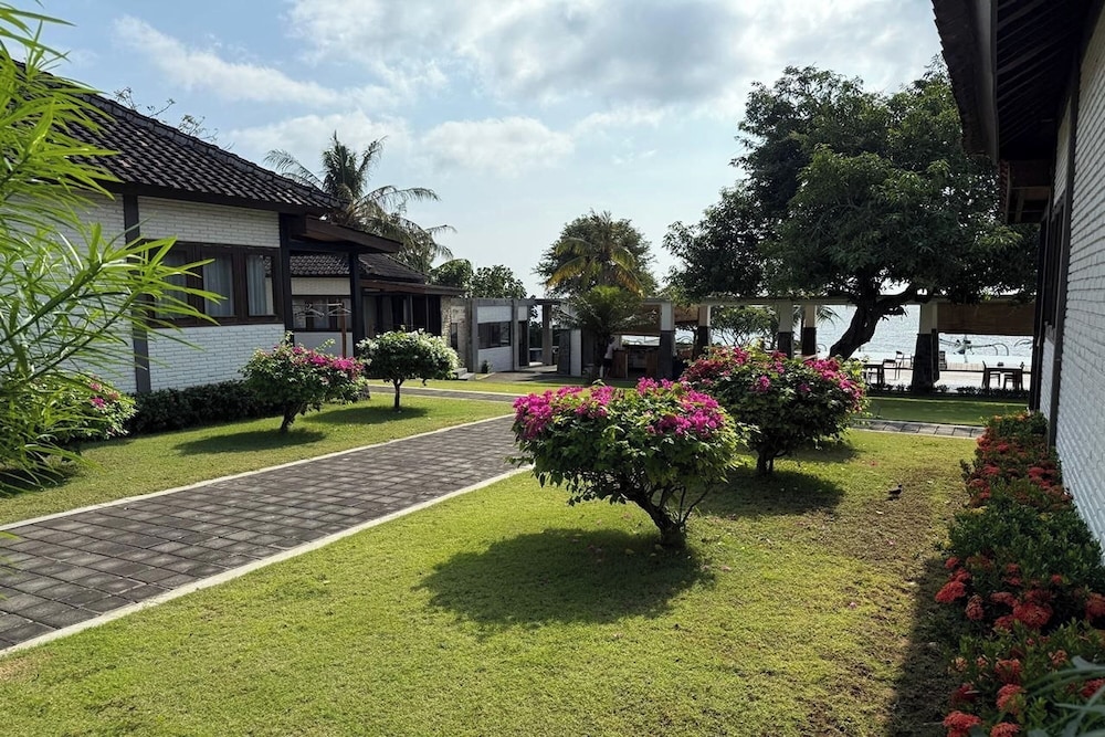 Hi Blue Bali Melasti Resort by ZUZU 39/49