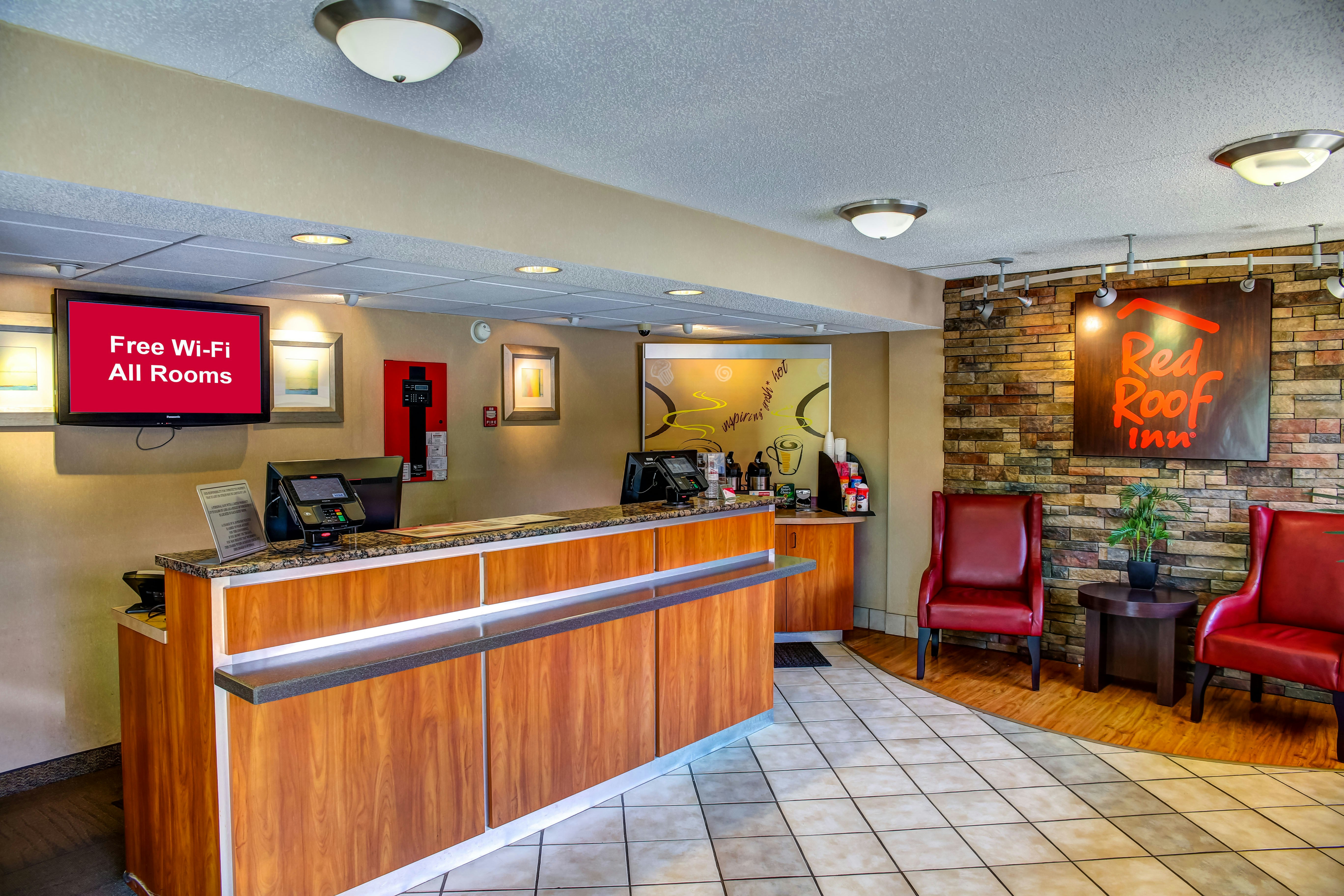 Red Roof Inn Pensacola - West Florida Hospital 4/28
