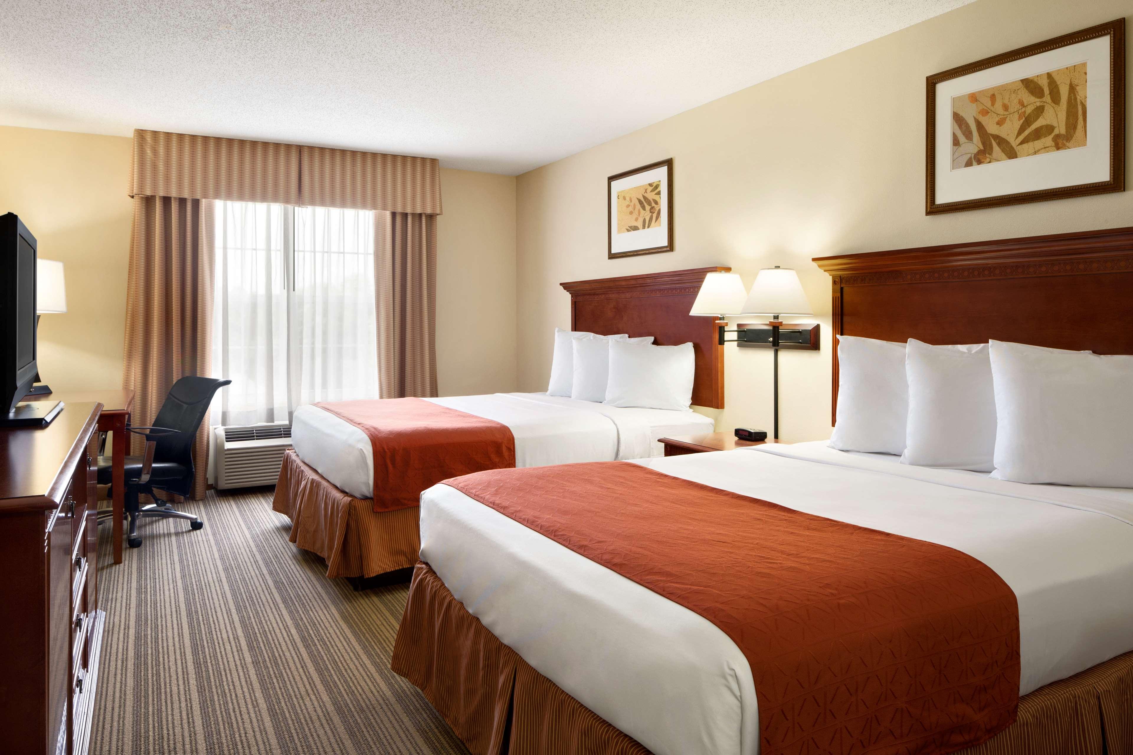 SUITE, 2 QUEEN BEDS