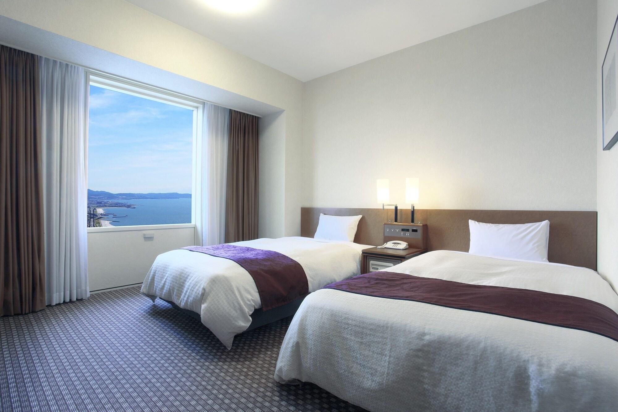 Standard, Twin Beds, Bay View, Smoking