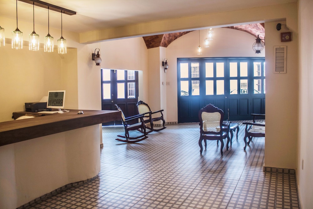 Hotel Mucara 24/34