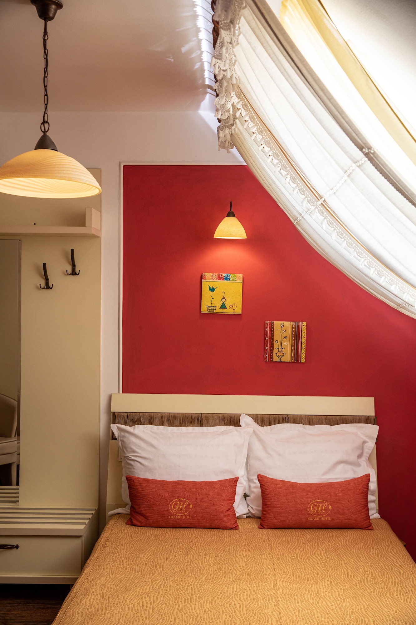 ECONOMY, DOUBLE BED