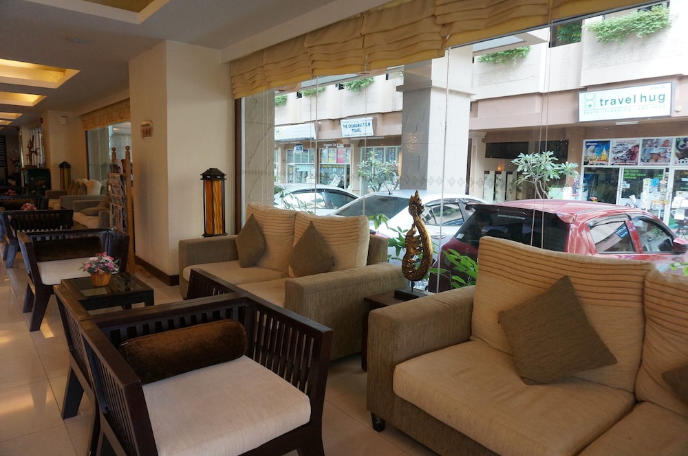 Maninarakorn Hotel 26/49
