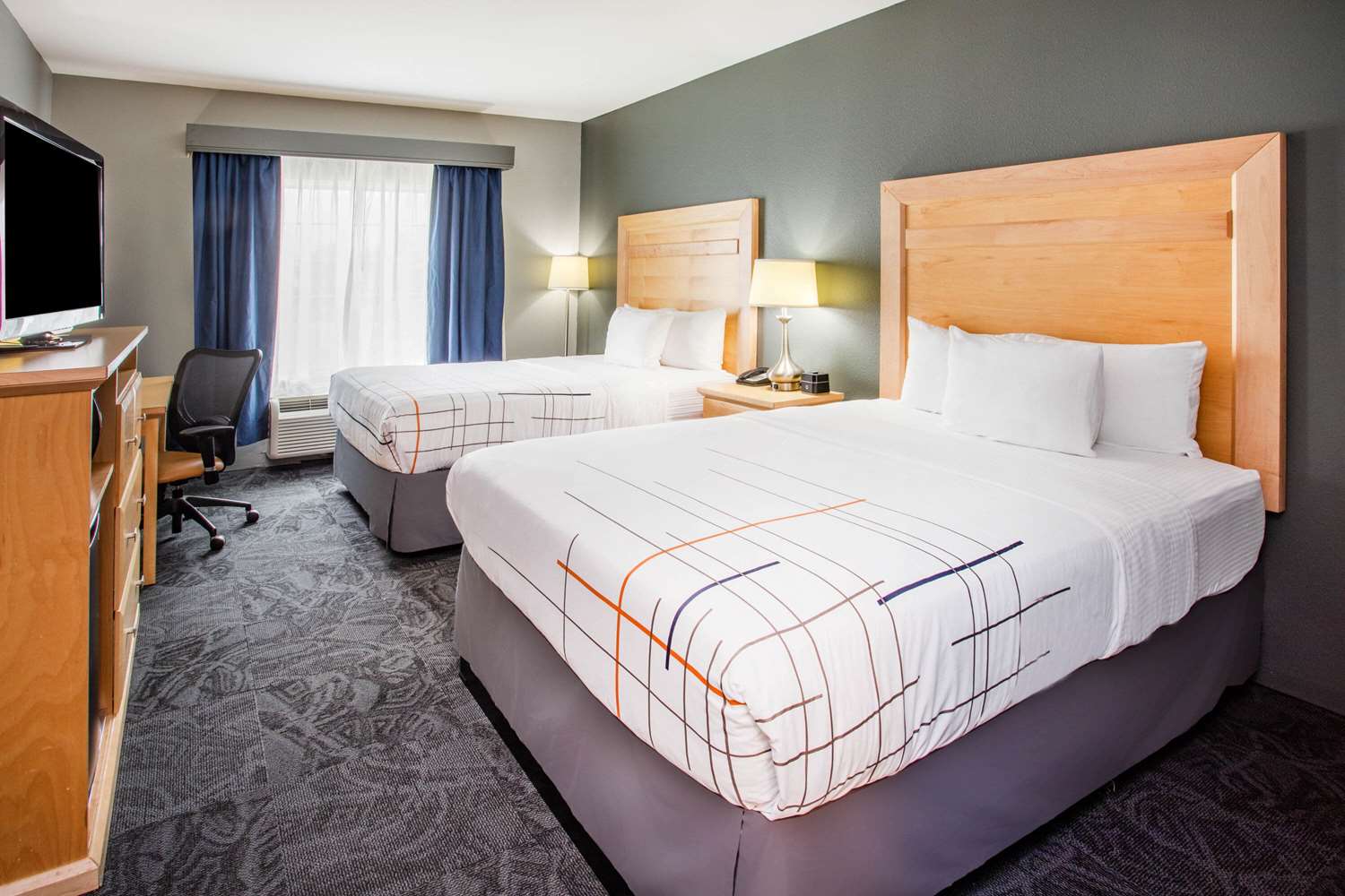La Quinta Inn & Suites by Wyndham Rochester Mayo Clinic S 7/27