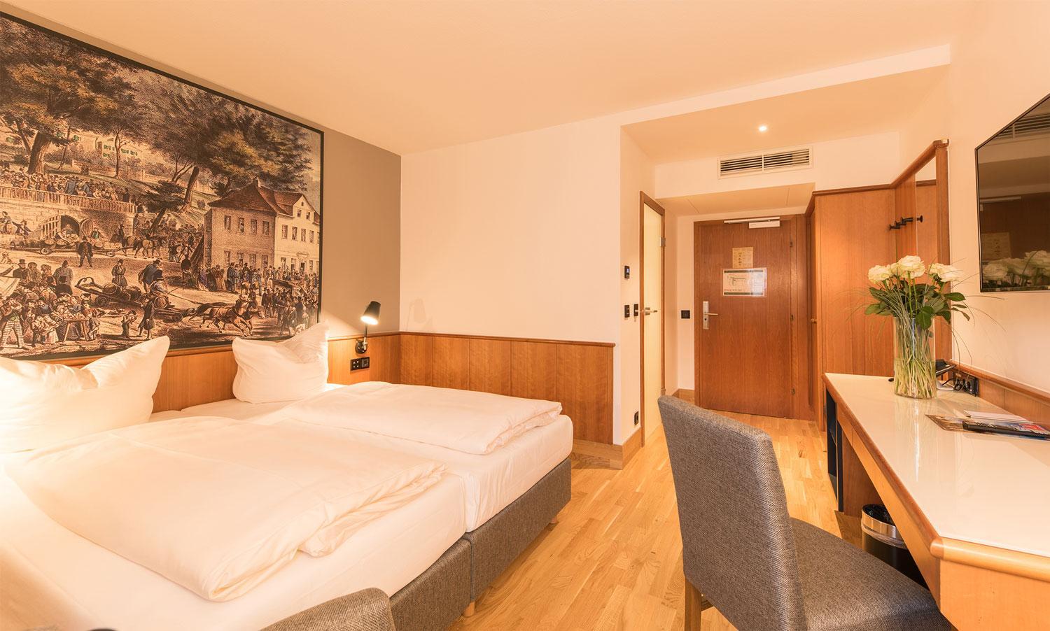 Bayerischer Hof 15/47