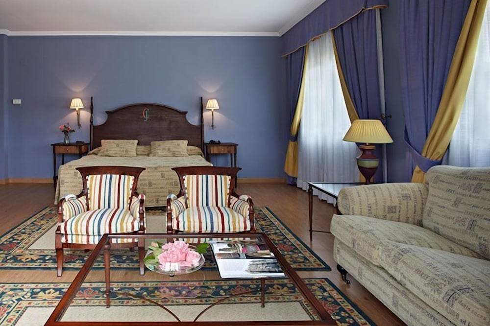 Hotel Mafalda De Castilla 23/43