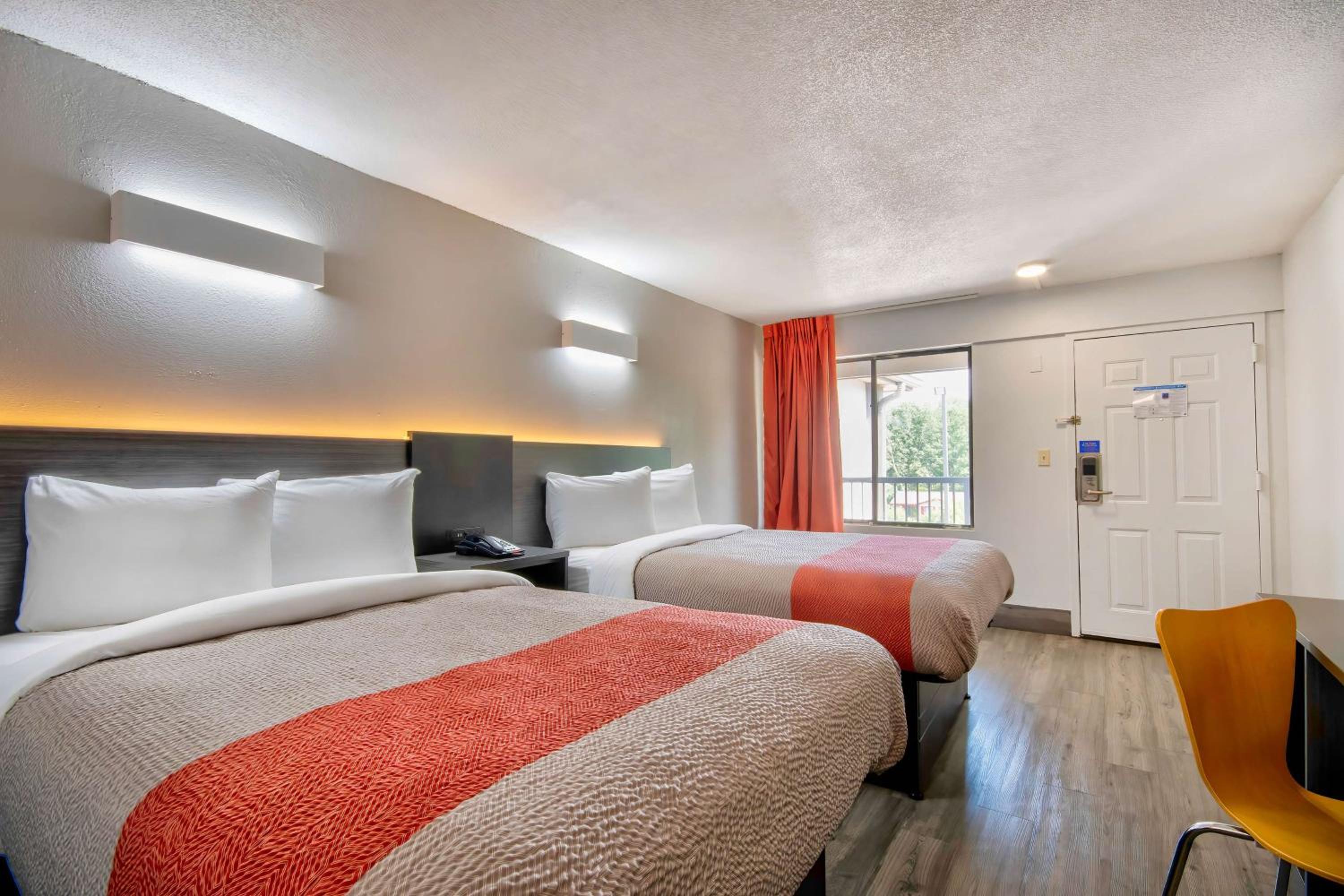 Room, 2 Double Beds, Smoking