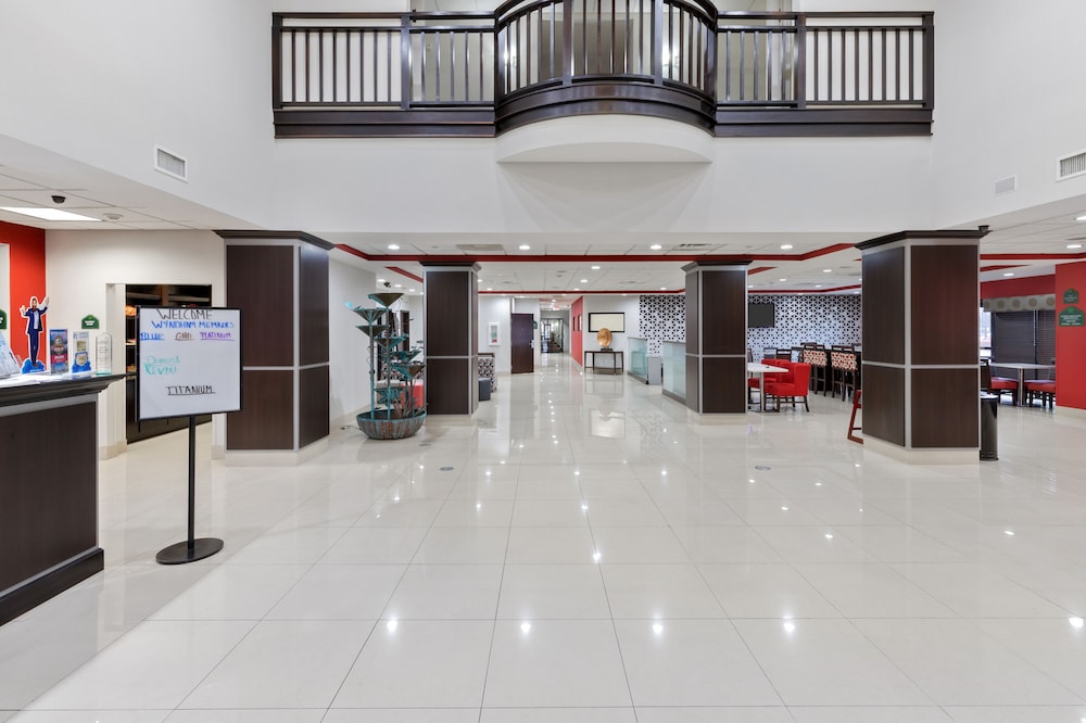 Wingate By Wyndham Lake Charles Casino Area 7/44