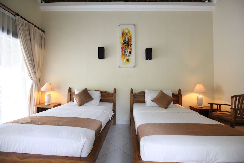 Mutiara Bali 8/50