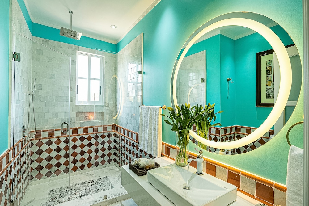 Rivera del Rio Boutique Hotel 78/81