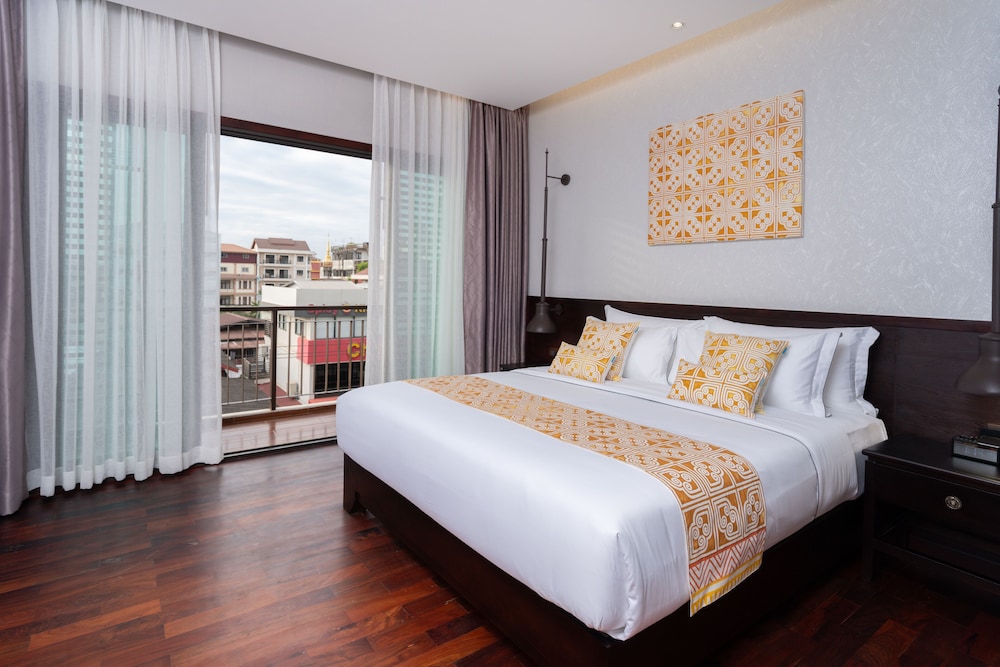 Mintra Hotel 15/48