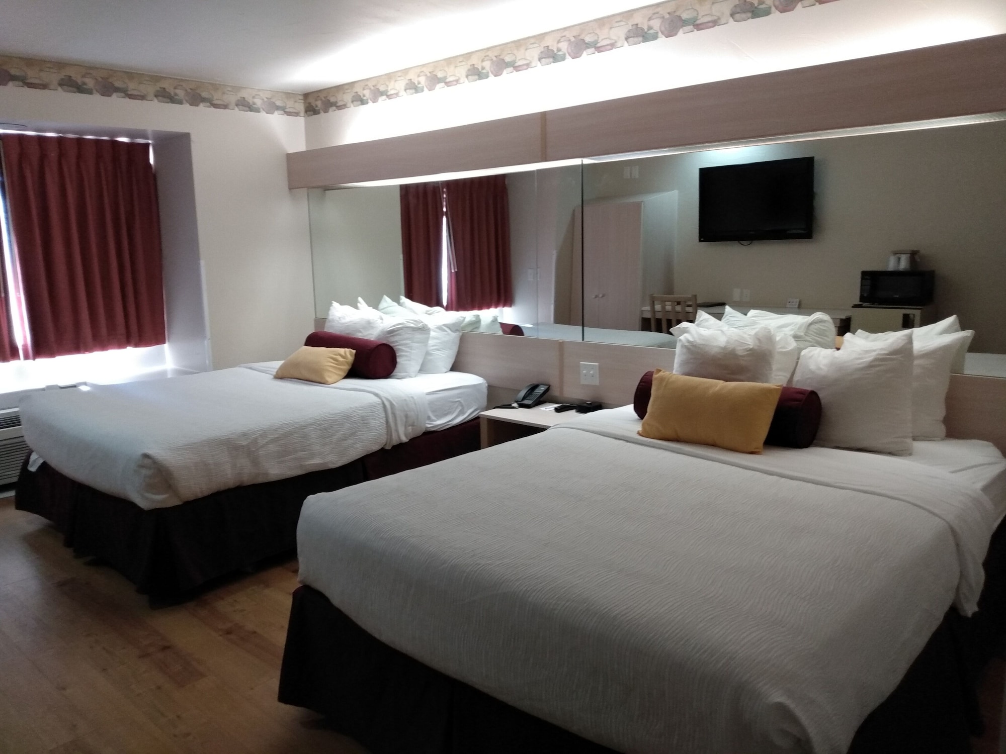غرفة قياسية بسريرين كوين، RIVER CANYON LODGE 5/8