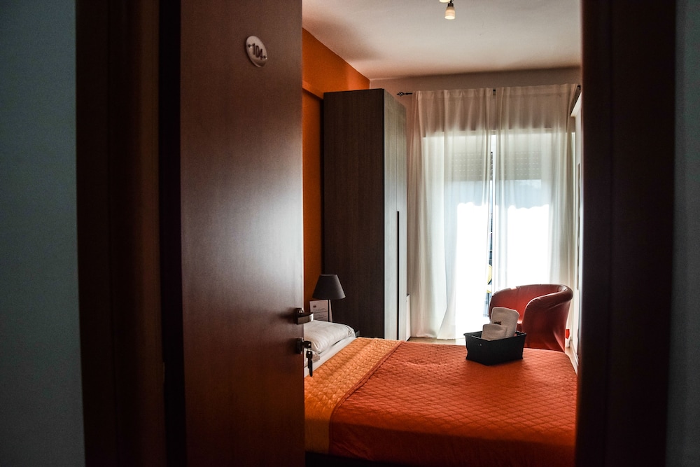 Hotel Kennedy 33/50