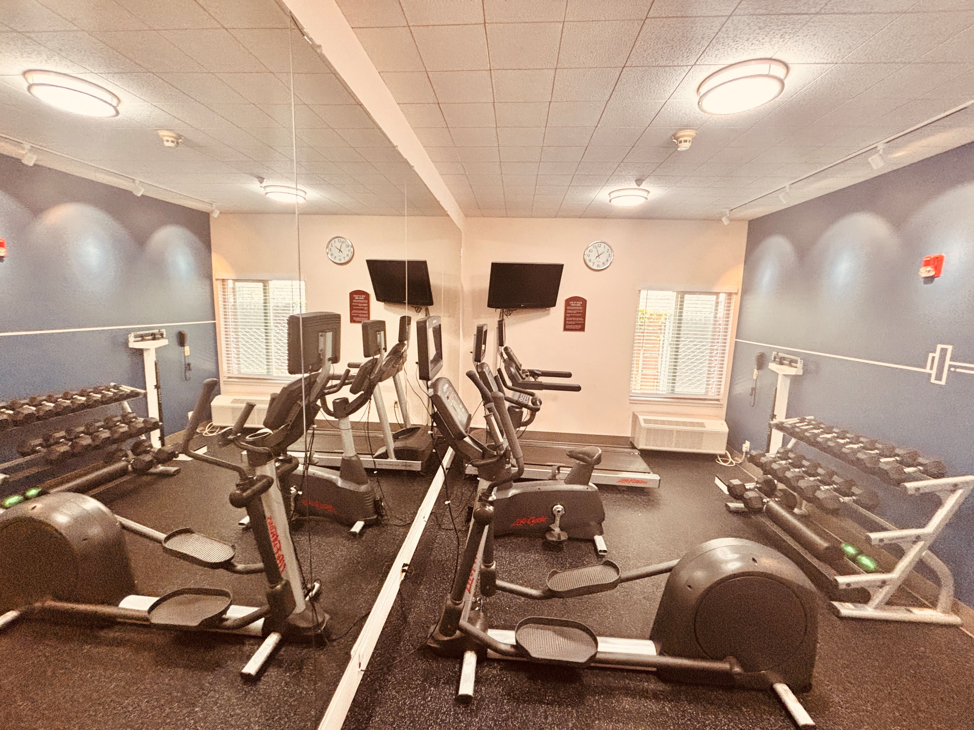 Holiday Inn Express Hotel Suites Berkeley 42/73