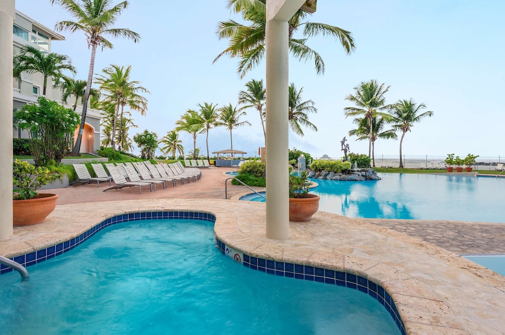 Embassy Suites By Hilton Dorado Del Mar Beach Resort 11/81