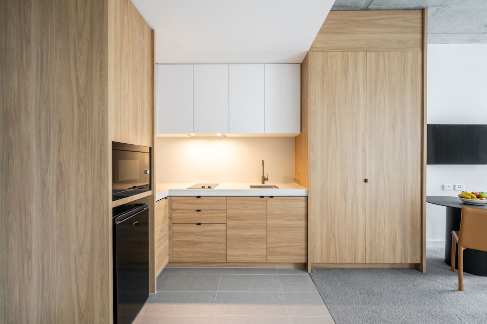 Nesuto Docklands 40/40