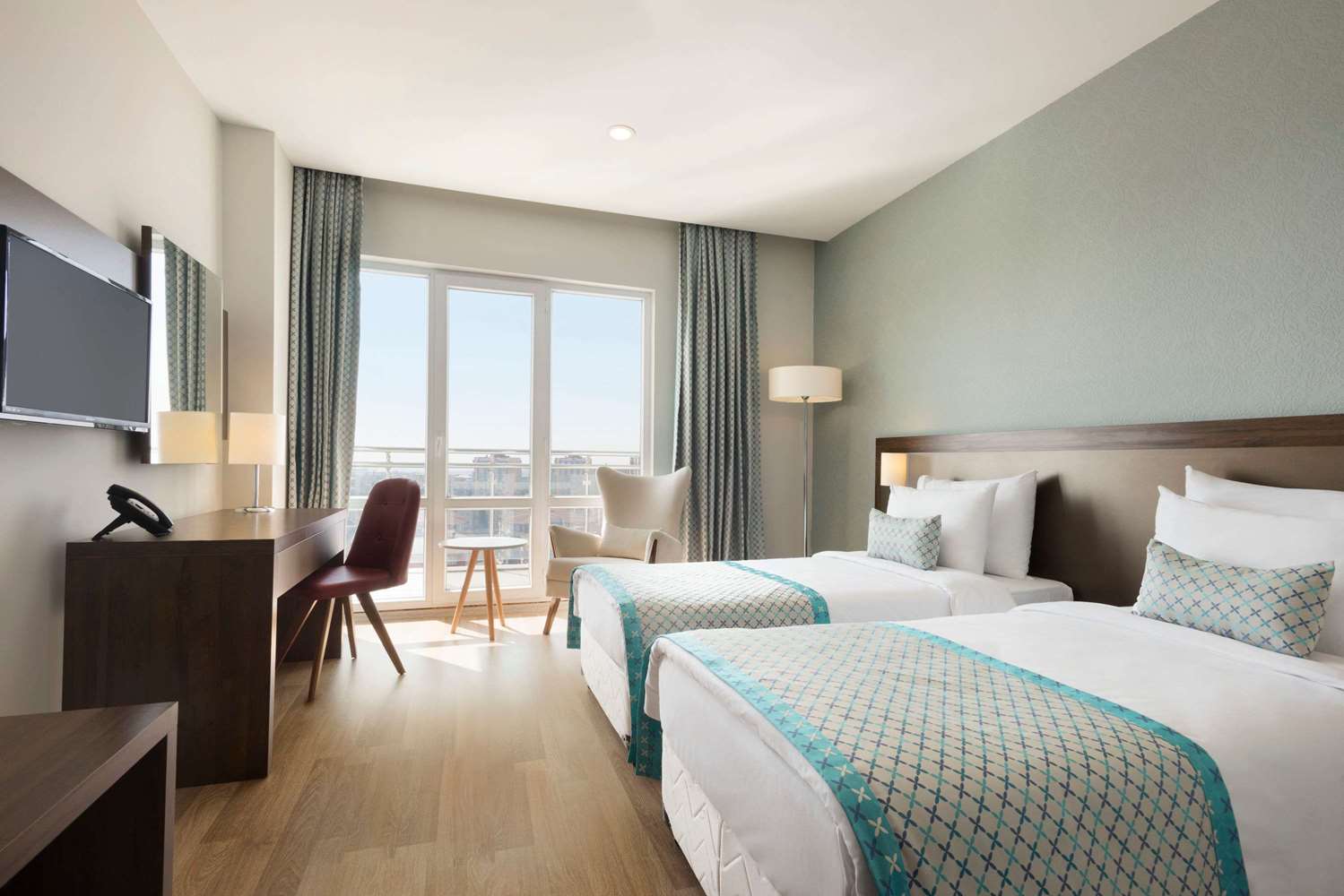 Hawthorn Suites By Wyndham Cerkezkoy 7/44